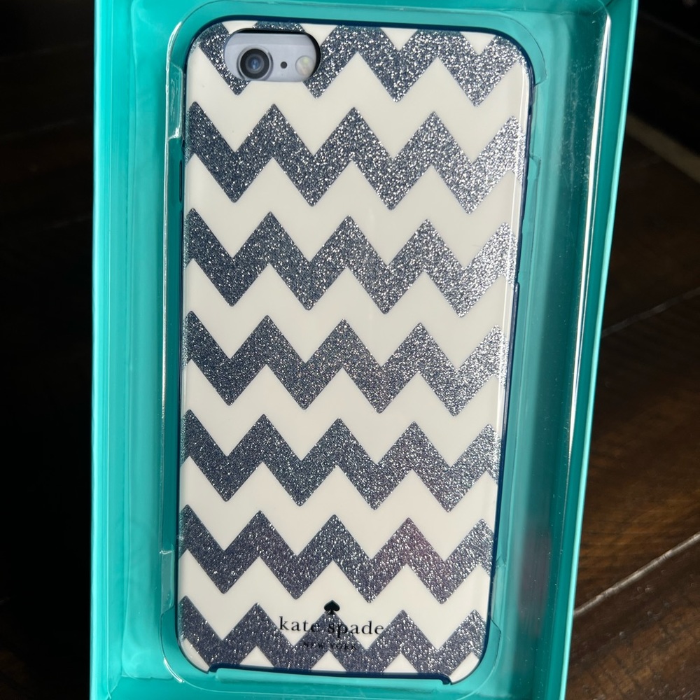 Kate Spade - Picture 2 of 4